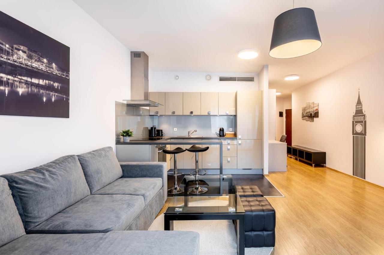 Apartament Just In Center Вроцлав Екстериор снимка