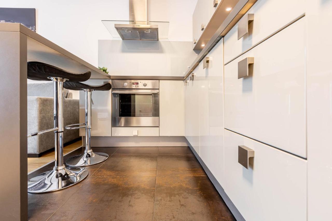 Apartament Just In Center Вроцлав Екстериор снимка