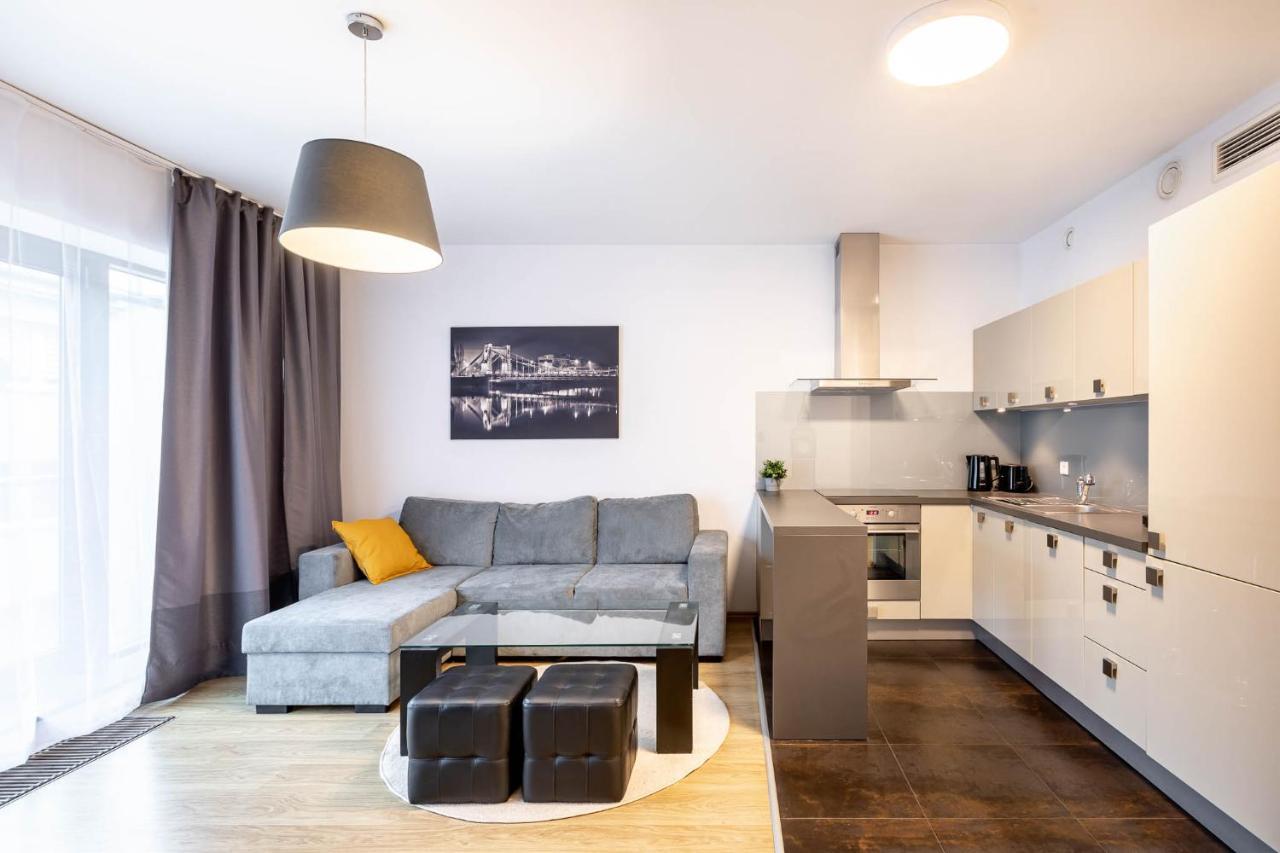 Apartament Just In Center Вроцлав Екстериор снимка
