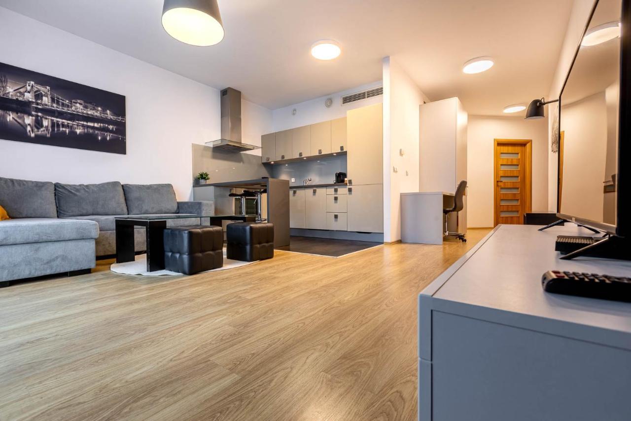 Apartament Just In Center Вроцлав Екстериор снимка