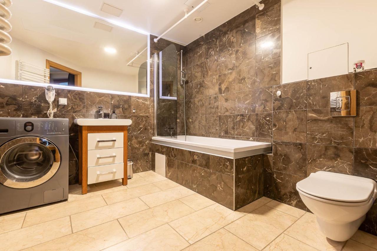 Apartament Just In Center Вроцлав Екстериор снимка